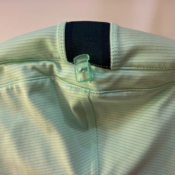 Under Armour Hoodie XS - Picture 4 of 5